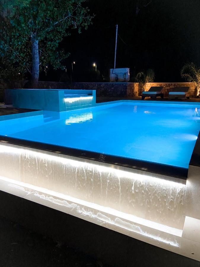 Luxury Villa Anemone With Private Pool 파스티다 외부 사진