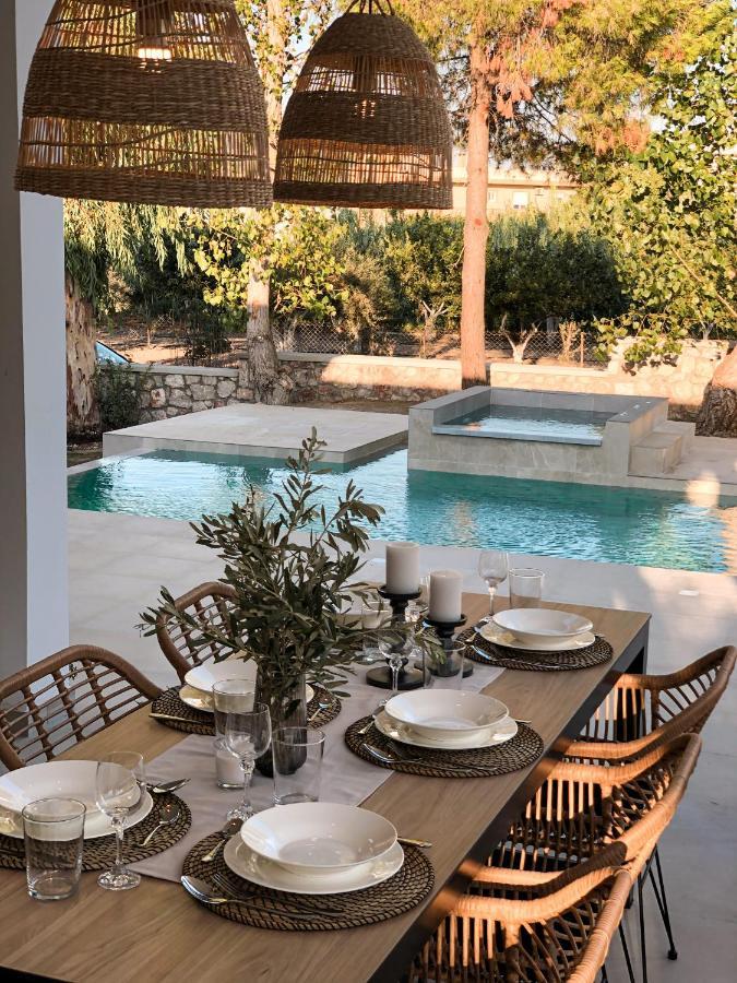 Luxury Villa Anemone With Private Pool 파스티다 외부 사진